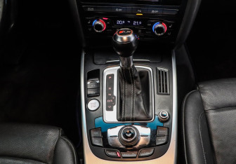 Подержанный автомобиль Audi S5 Coupe 2012 года (26 фото)