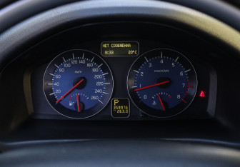 Подержанный автомобиль Volvo C30 2009 года (12 фото)