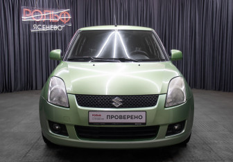 Подержанный автомобиль Suzuki Swift Hatchback 2009 года (2 фото)