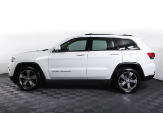 Подержанный автомобиль Jeep Grand Cherokee 2013 года (8 фото)