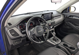 Подержанный автомобиль Kia Seltos 2022 года (16 фото)