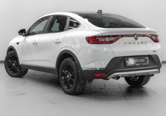 Подержанный автомобиль Renault Arkana 2021 года (7 фото)