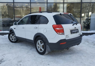 Подержанный автомобиль Chevrolet Captiva 2013 года (5 фото)