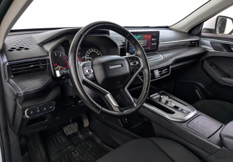 Подержанный автомобиль Haval Jolion 2023 года (15 фото)