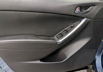 Подержанный автомобиль Mazda CX-5 2015 года (11 фото)