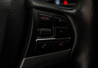 Подержанный автомобиль BMW X5 2016 года (14 фото)