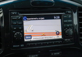 Подержанный автомобиль Nissan Juke 2013 года (19 фото)