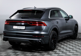 Подержанный автомобиль Audi Q8 2019 года (5 фото)