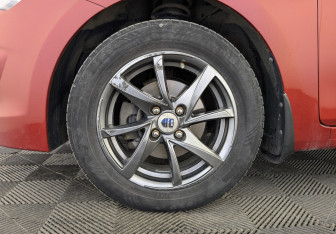 Подержанный автомобиль Hyundai Solaris Sedan 2016 года (12 фото)