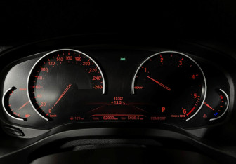 Подержанный автомобиль BMW X4 2019 года (13 фото)