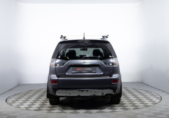 Подержанный автомобиль Mitsubishi Outlander 2008 года (6 фото)
