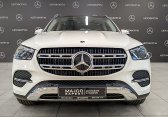 Подержанный автомобиль Mercedes-Benz GLE 2025 года (2 фото)