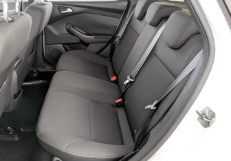 Подержанный автомобиль Ford Focus Hatchback 2018 года (12 фото)