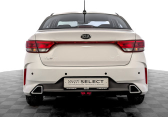 Подержанный автомобиль Kia Rio Sedan 2021 года (6 фото)
