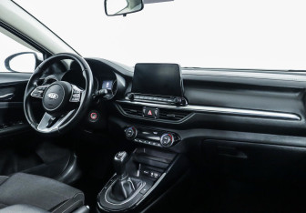 Подержанный автомобиль Kia Cerato Sedan 2020 года (7 фото)
