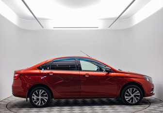 Подержанный автомобиль LADA (ВАЗ) Vesta Sedan 2016 года (4 фото)