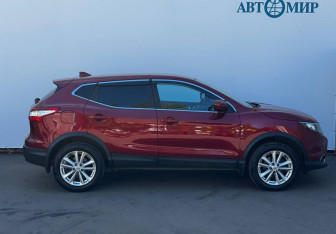 Подержанный автомобиль Nissan Qashqai 2018 года (4 фото)