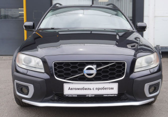 Подержанный автомобиль Volvo XC70 2008 года (2 фото)