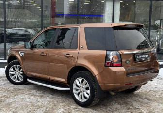 Подержанный автомобиль Land Rover Freelander 2014 года (6 фото)