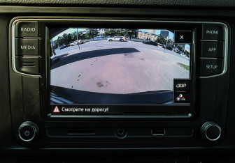 Подержанный автомобиль Volkswagen Jetta Sedan 2014 года (16 фото)