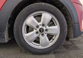 Подержанный автомобиль MINI Hatch 2020 года (12 фото)