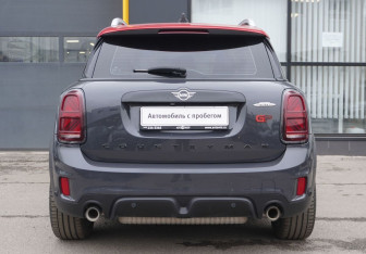 Подержанный автомобиль MINI Countryman 2020 года (6 фото)