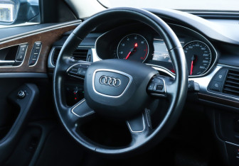 Подержанный автомобиль Audi A6 Sedan 2013 года (16 фото)