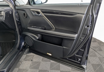 Подержанный автомобиль Lexus RX 2019 года (26 фото)