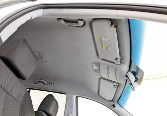 Подержанный автомобиль Hyundai Santa Fe 2012 года (22 фото)
