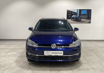 Подержанный автомобиль Volkswagen Golf Wagon 2017 года (2 фото)