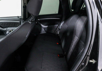 Подержанный автомобиль Renault Duster 2017 года (12 фото)