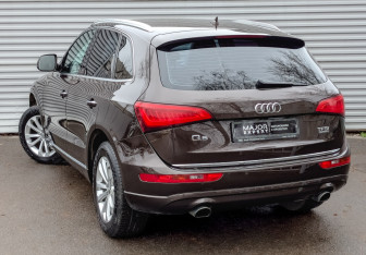 Подержанный автомобиль Audi Q5 2015 года (7 фото)