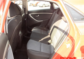 Подержанный автомобиль Hyundai i30 Hatchback 2013 года (8 фото)
