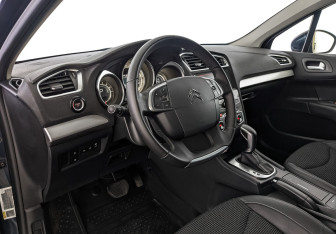Подержанный автомобиль Citroen C4 Sedan 2021 года (14 фото)