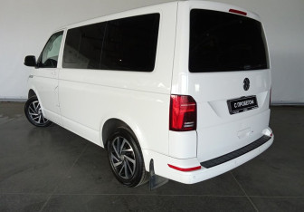 Подержанный автомобиль Volkswagen Caravelle 2020 года (4 фото)