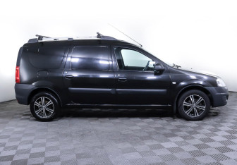 Подержанный автомобиль LADA (ВАЗ) Largus Wagon 2016 года (4 фото)