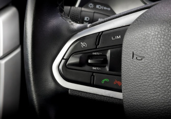 Подержанный автомобиль Geely Coolray 2021 года (28 фото)