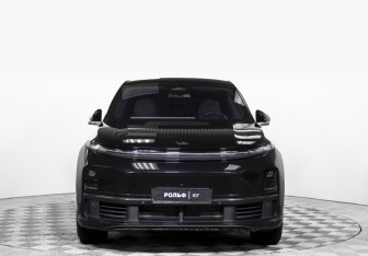 Подержанный автомобиль LiXiang L7 2024 года (2 фото)