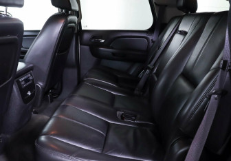 Подержанный автомобиль Chevrolet Tahoe 2008 года (15 фото)