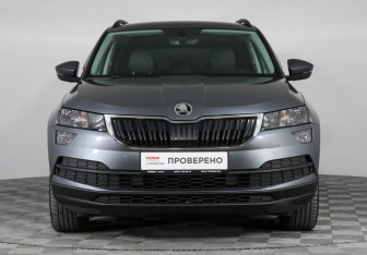 Подержанный автомобиль Skoda Karoq 2021 года (2 фото)