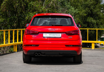 Подержанный автомобиль Audi Q3 2016 года (5 фото)