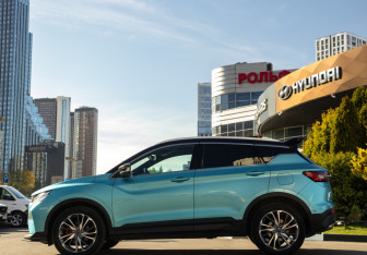 Подержанный автомобиль Geely Coolray 2023 года (6 фото)