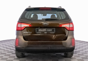Подержанный автомобиль Kia Sorento 2019 года (6 фото)