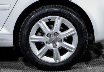 Подержанный автомобиль Audi A3 Hatchback 2012 года (14 фото)