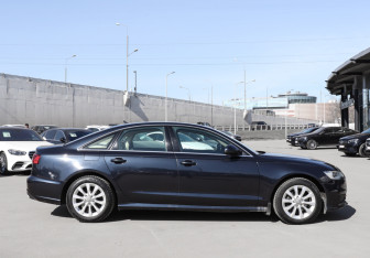 Подержанный автомобиль Audi A6 Sedan 2015 года (4 фото)