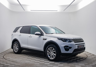 Подержанный автомобиль Land Rover Discovery Sport 2015 года (3 фото)