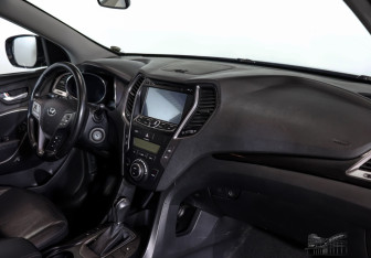 Подержанный автомобиль Hyundai Santa Fe 2013 года (9 фото)