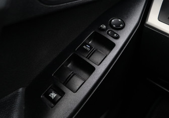 Подержанный автомобиль Mazda 3 Sedan 2013 года (14 фото)