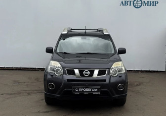 Подержанный автомобиль Nissan X-Trail 2011 года (2 фото)