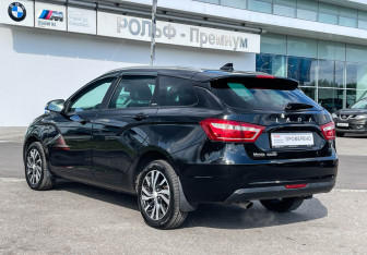Подержанный автомобиль LADA (ВАЗ) Vesta Wagon 2019 года (7 фото)